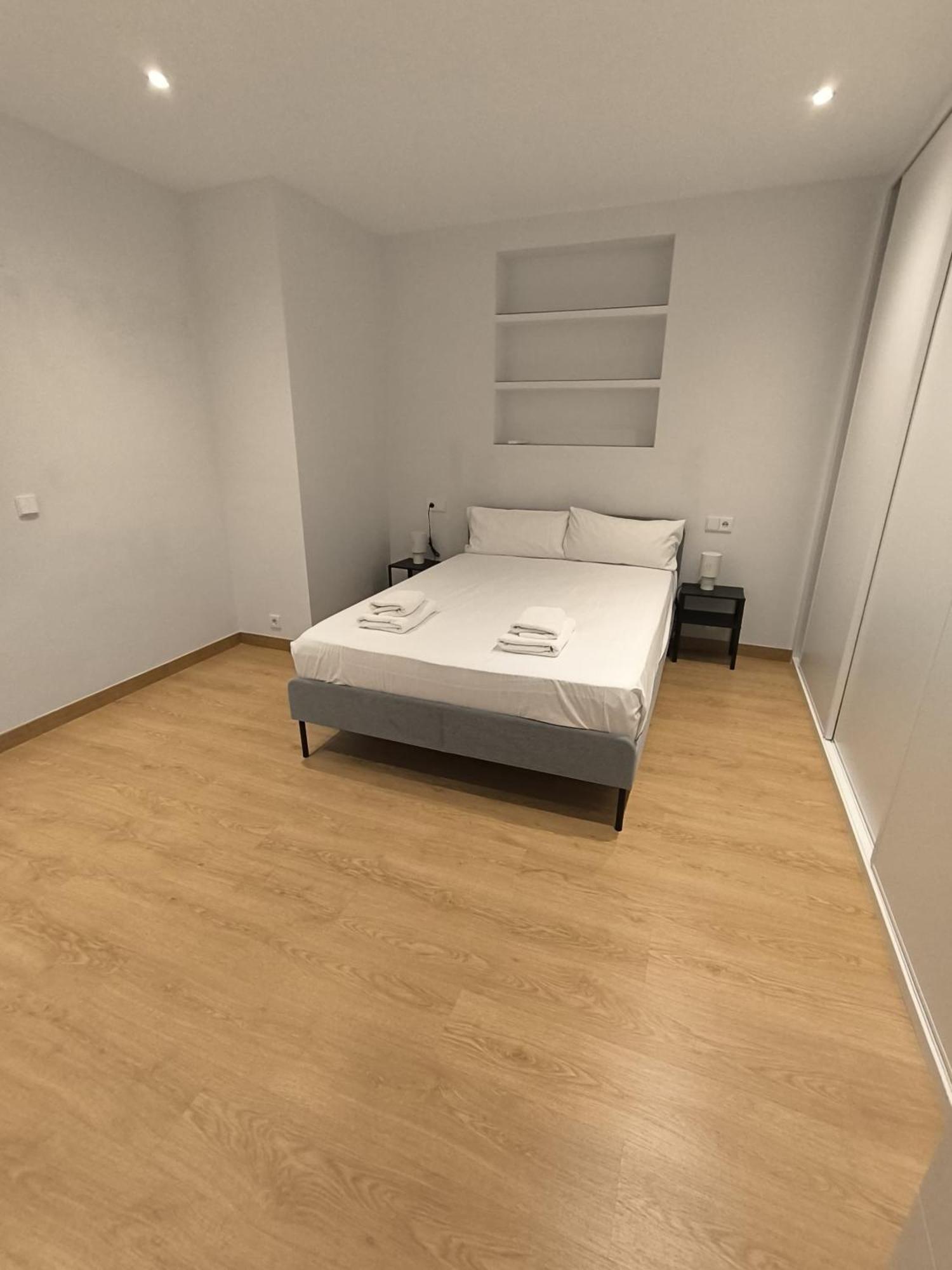 Pensión Chamartin - Modern & Comfortable