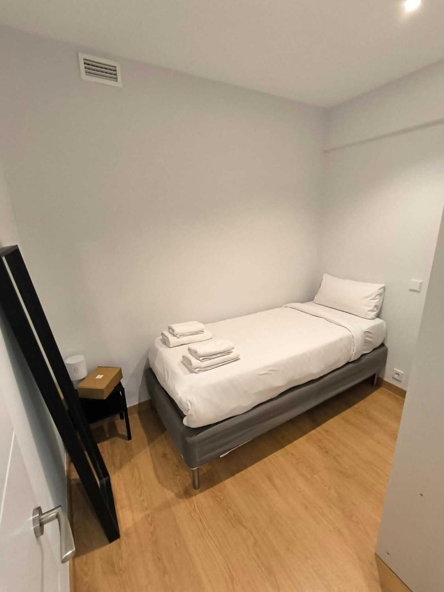 Gasthof Ah - Chamartin Smart Rooms - Practicas, Modernas Y Bien Situadas *